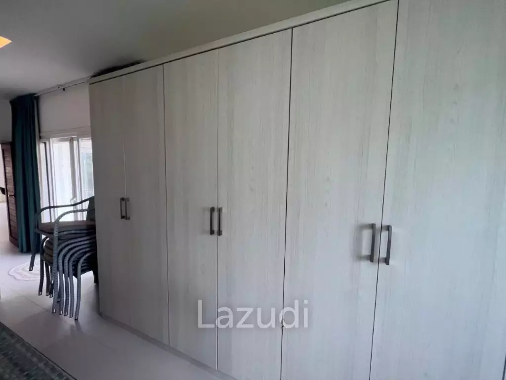 THE VIEWS : Luxury 3 bed pool villa with great views