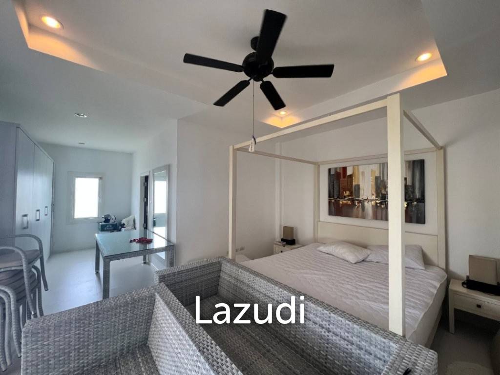 THE VIEWS : Luxury 3 bed pool villa with great views