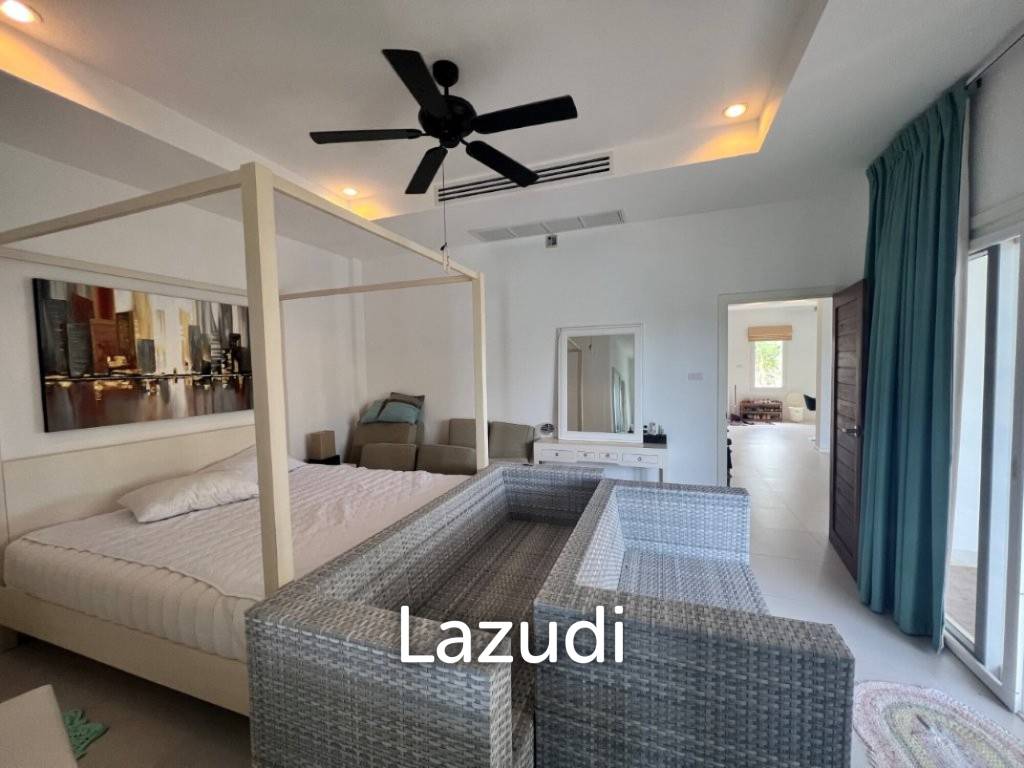 THE VIEWS : Luxury 3 bed pool villa with great views