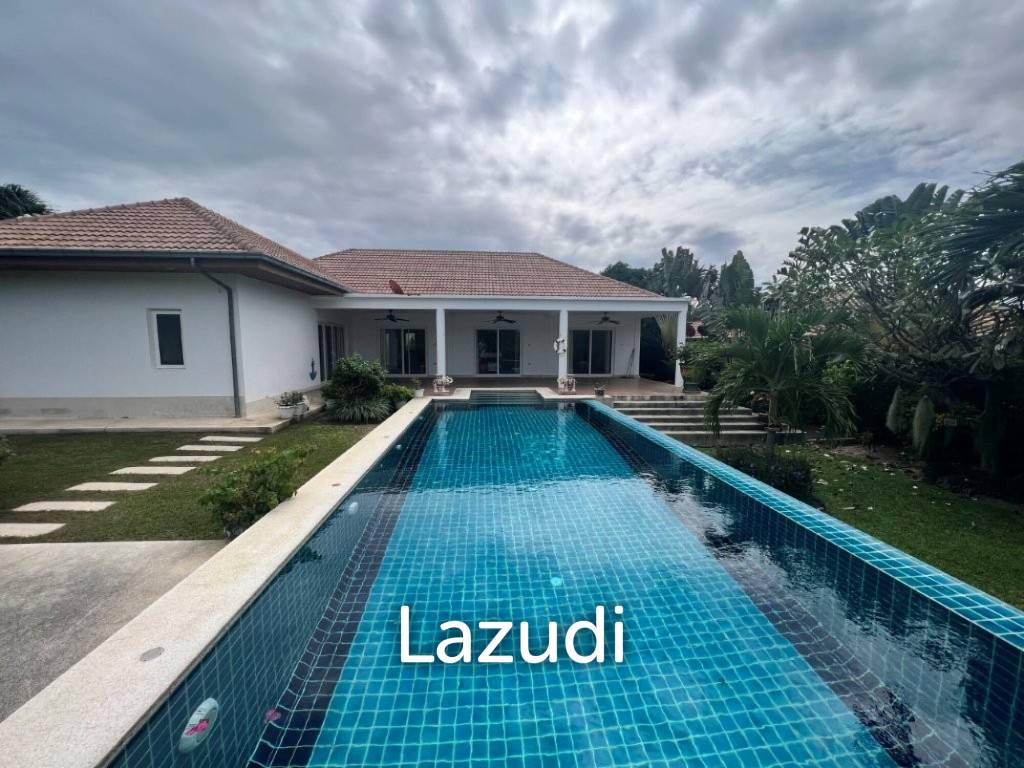 THE VIEWS : Luxury 3 bed pool villa with great views