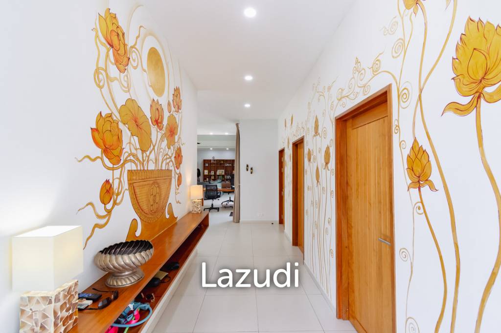 2,544 ตร.ม 3 เตียง 4 อาบน้ำ วิลล่า For ขาย