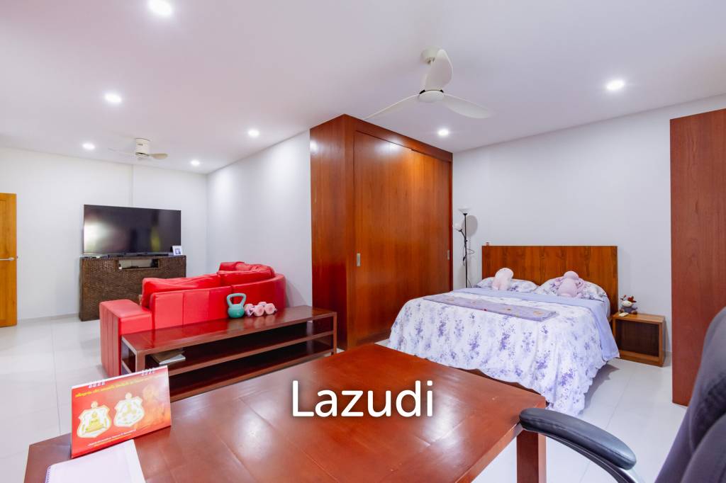 2,544 ตร.ม 3 เตียง 4 อาบน้ำ วิลล่า For ขาย