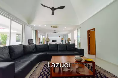 Stand Alone Luxury 3 bed pool villa on SOI 88 GREAT LOCATION