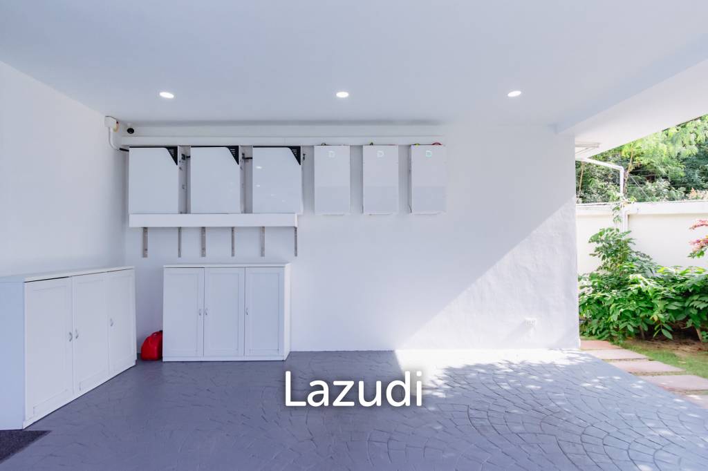 2,544 ตร.ม 3 เตียง 4 อาบน้ำ วิลล่า For ขาย