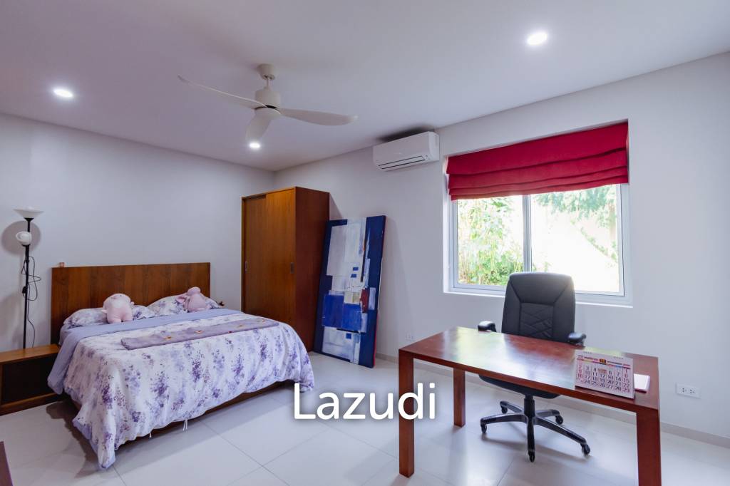 2,544 ตร.ม 3 เตียง 4 อาบน้ำ วิลล่า For ขาย