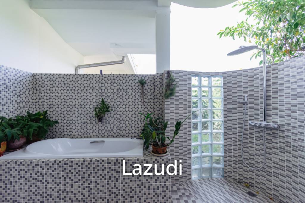 2,544 ตร.ม 3 เตียง 4 อาบน้ำ วิลล่า For ขาย