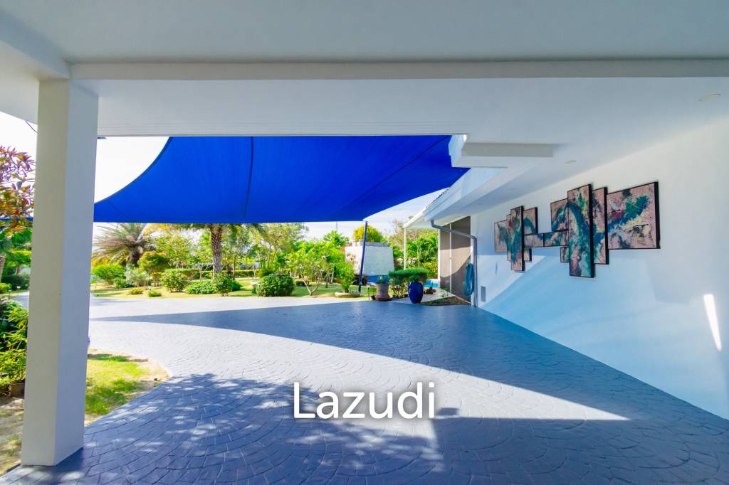 2,544 ตร.ม 3 เตียง 4 อาบน้ำ วิลล่า For ขาย