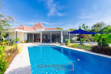 Stand Alone Luxury 3 bed pool villa on SOI 88 GREAT LOCATION