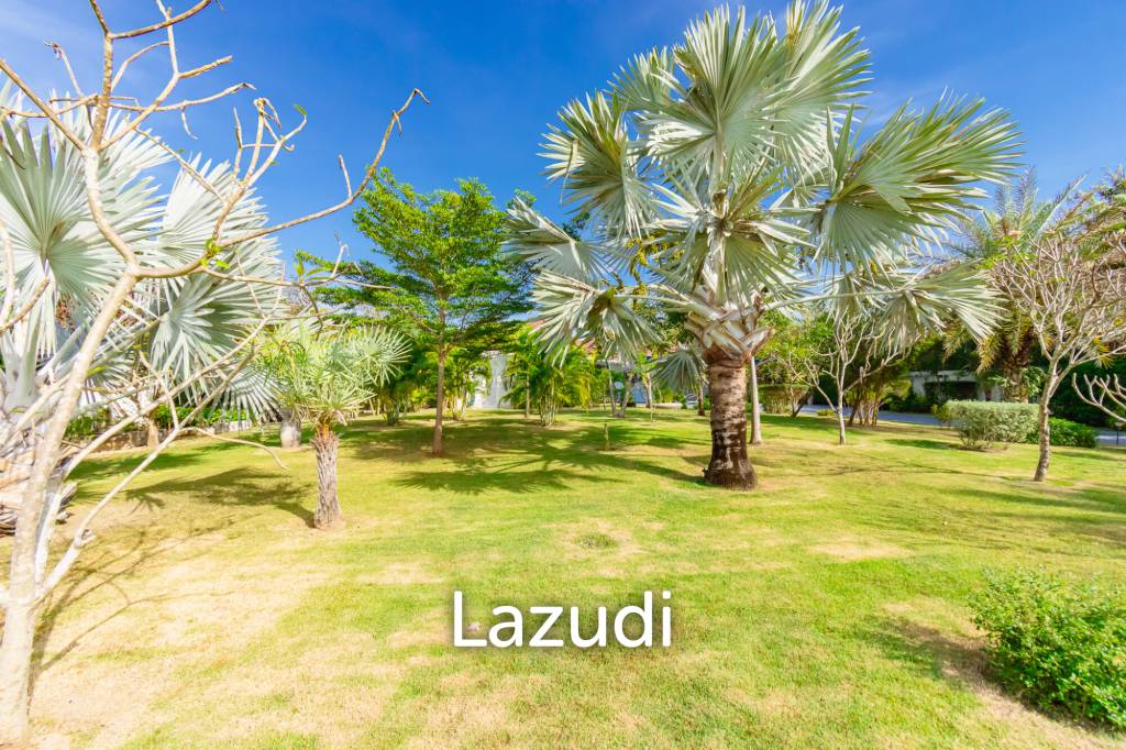 2,544 ตร.ม 3 เตียง 4 อาบน้ำ วิลล่า For ขาย