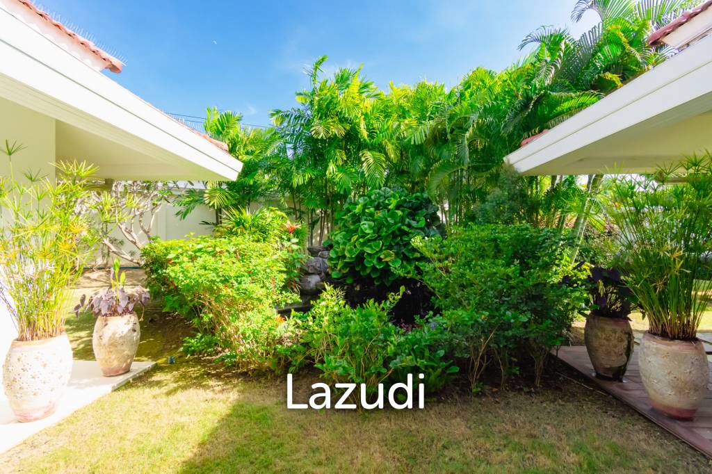 2,544 ตร.ม 3 เตียง 4 อาบน้ำ วิลล่า For ขาย