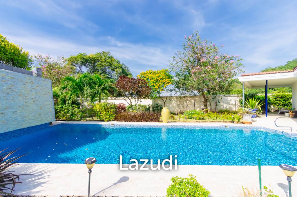 2,544 ตร.ม 3 เตียง 4 อาบน้ำ วิลล่า For ขาย