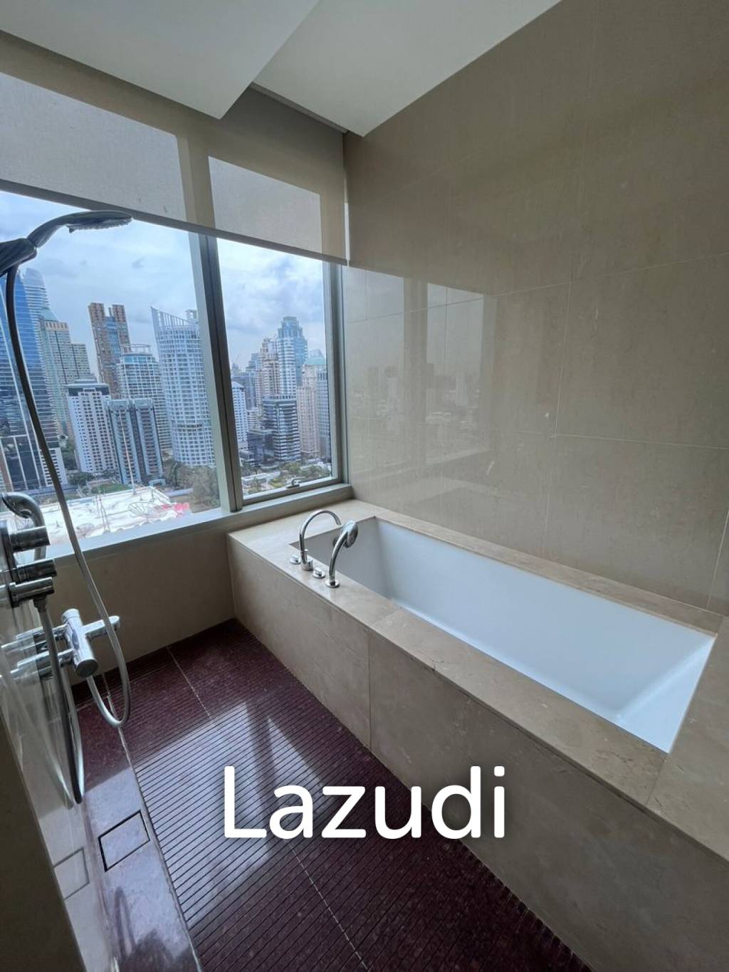 3 Bedroom 3 Bathroom 162.37 Sq.m 185 Rajadamri