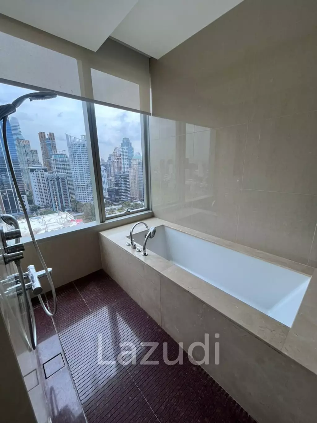 3 Bedroom 3 Bathroom 162.37 Sq.m 185 Rajadamri