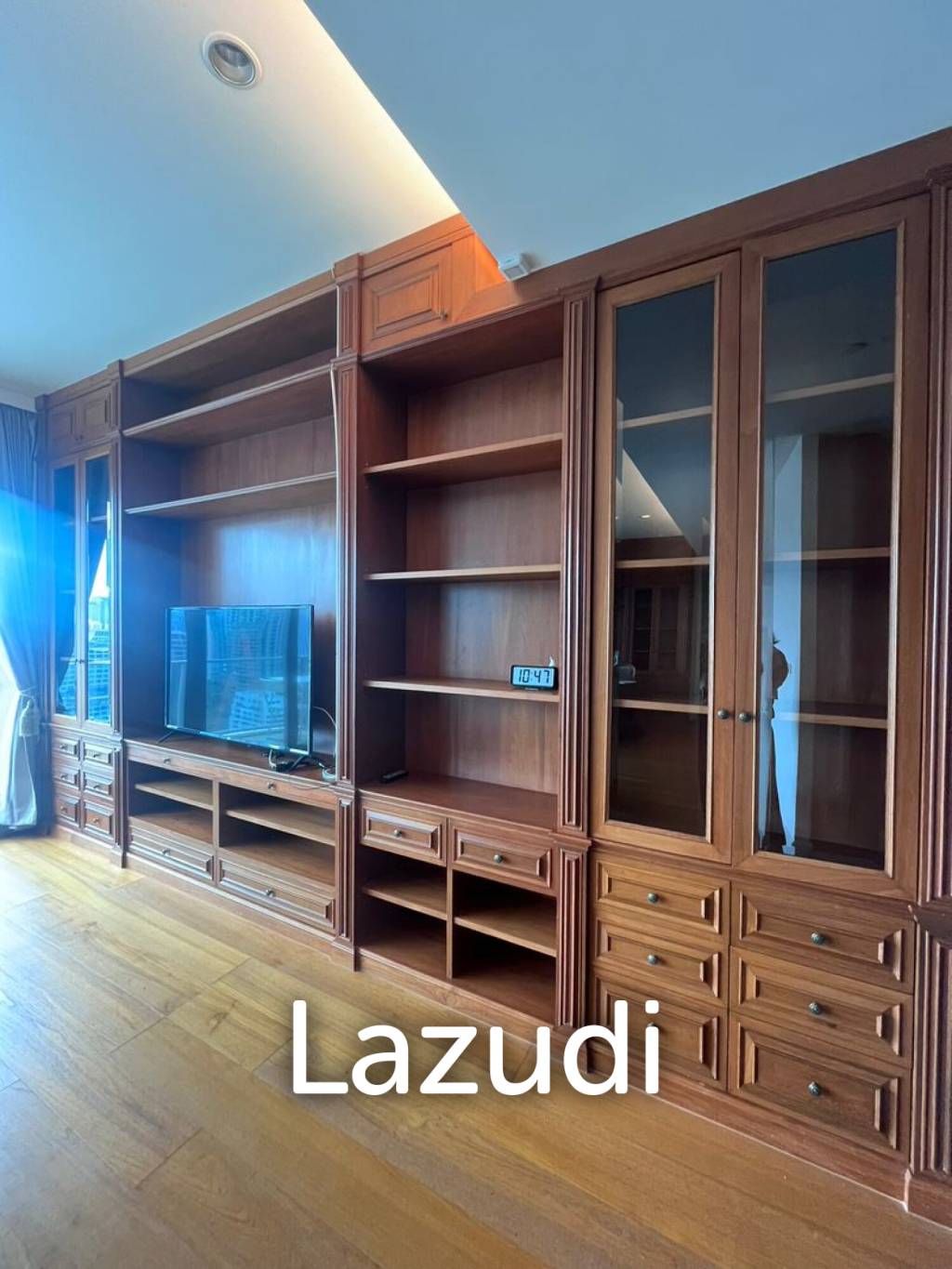 3 Bedroom 3 Bathroom 162.37 Sq.m 185 Rajadamri