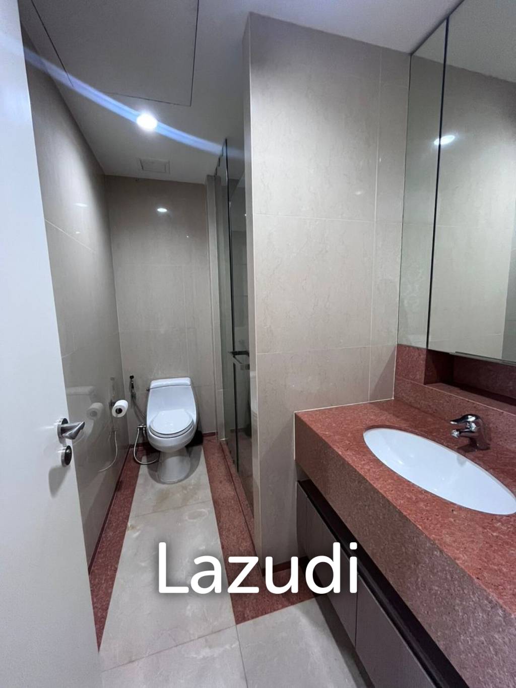 3 Bedroom 3 Bathroom 162.37 Sq.m 185 Rajadamri