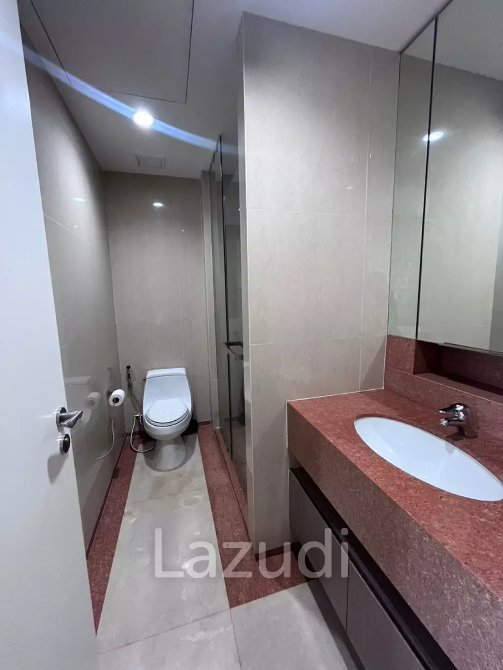 3 Bedroom 3 Bathroom 162.37 Sq.m 185 Rajadamri