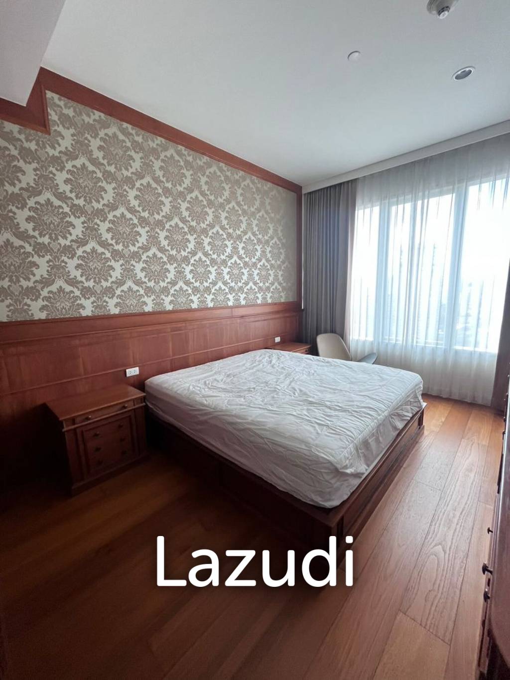 3 Bedroom 3 Bathroom 162.37 Sq.m 185 Rajadamri