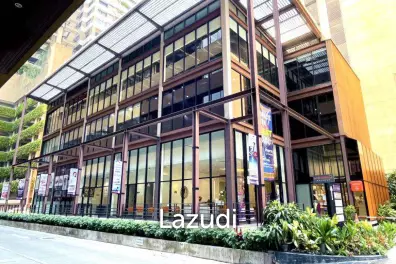 Main Road Asok Office Building Large Retail Space for  a Showroom, Clinic, Spa or Cafe Ground Floor