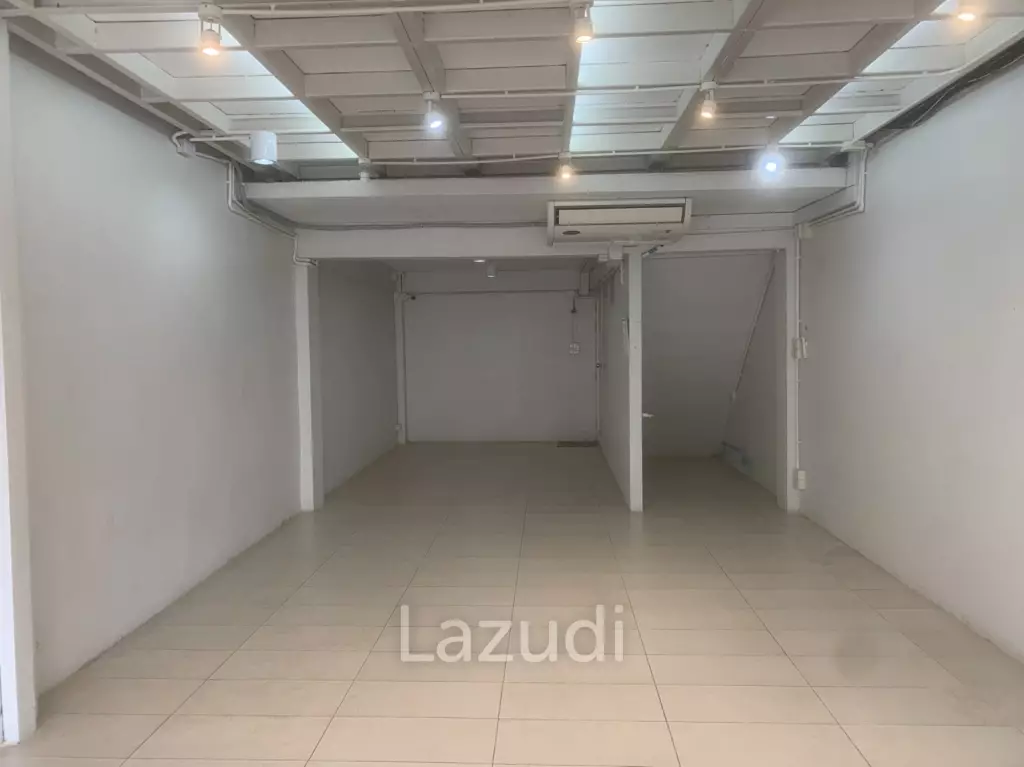 Prime Retail Space in Vibrant Bangkok District