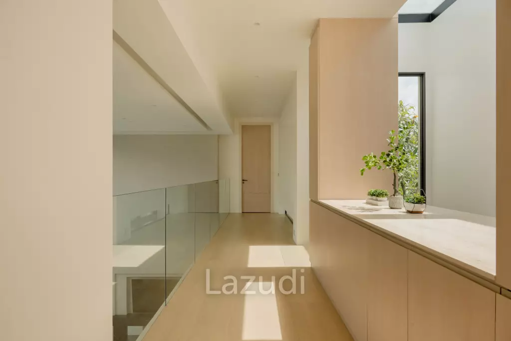 Modern Luxury 4-Bedroom Pool Villa for Rent in Chalong