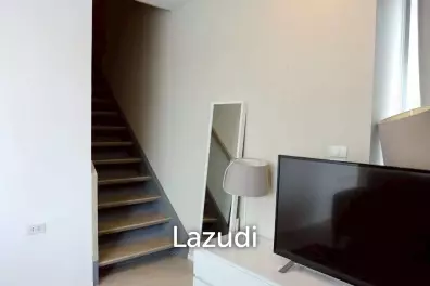 98 Sqm 2 Bed 2 Bath Duplex For Sale in The Room Sukhumvit 21