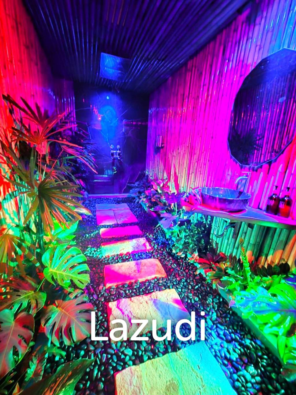 Newly Renovated 5-Bedroom Pool Villa in Bang Rak, Ko Samui