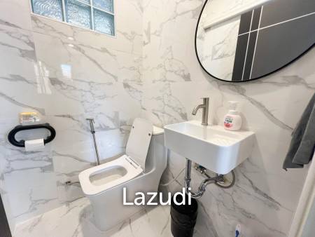 Newly Renovated 5-Bedroom Pool Villa in Bang Rak, Ko Samui