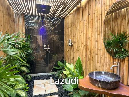 Newly Renovated 5-Bedroom Pool Villa in Bang Rak, Ko Samui