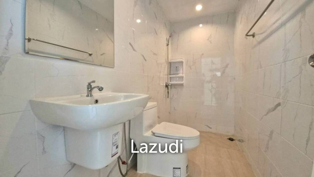 3 Bed 4 Bath 220 SQ.M. Jomtien Beach Paradise