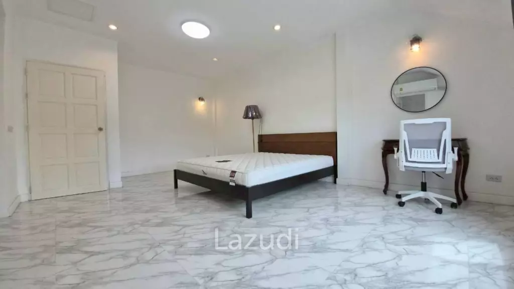 3 Bed 4 Bath 220 SQ.M. Jomtien Beach Paradise