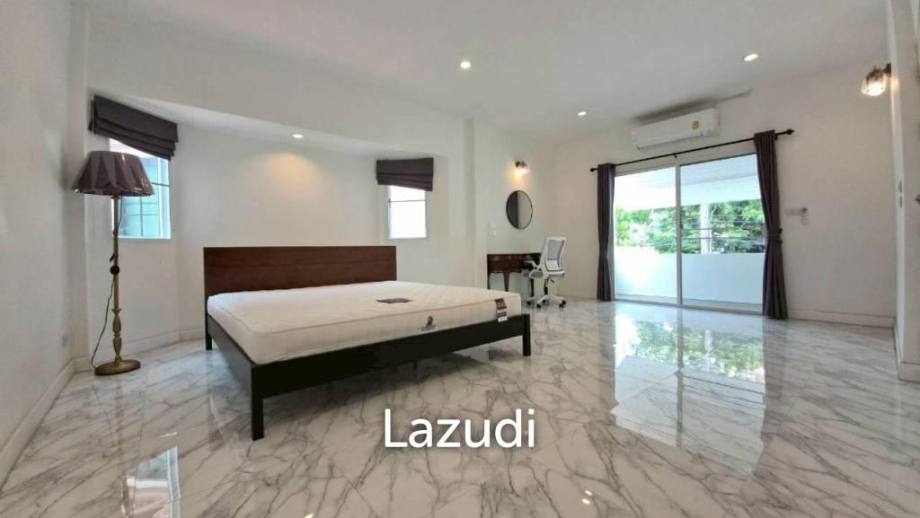 3 Bed 4 Bath 220 SQ.M. Jomtien Beach Paradise