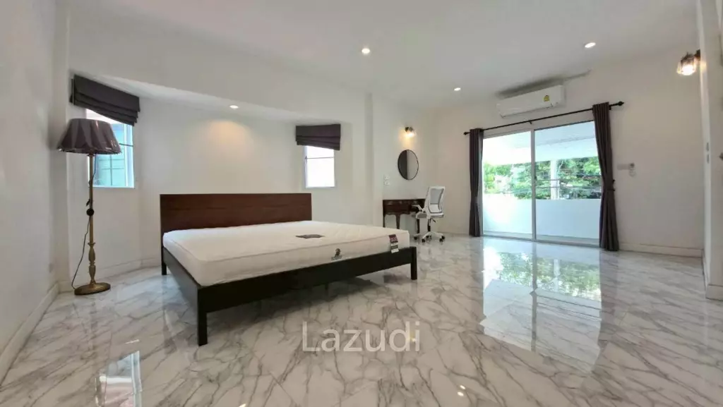 3 Bed 4 Bath 220 SQ.M. Jomtien Beach Paradise