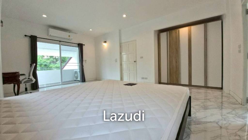 3 Bed 4 Bath 220 SQ.M. Jomtien Beach Paradise