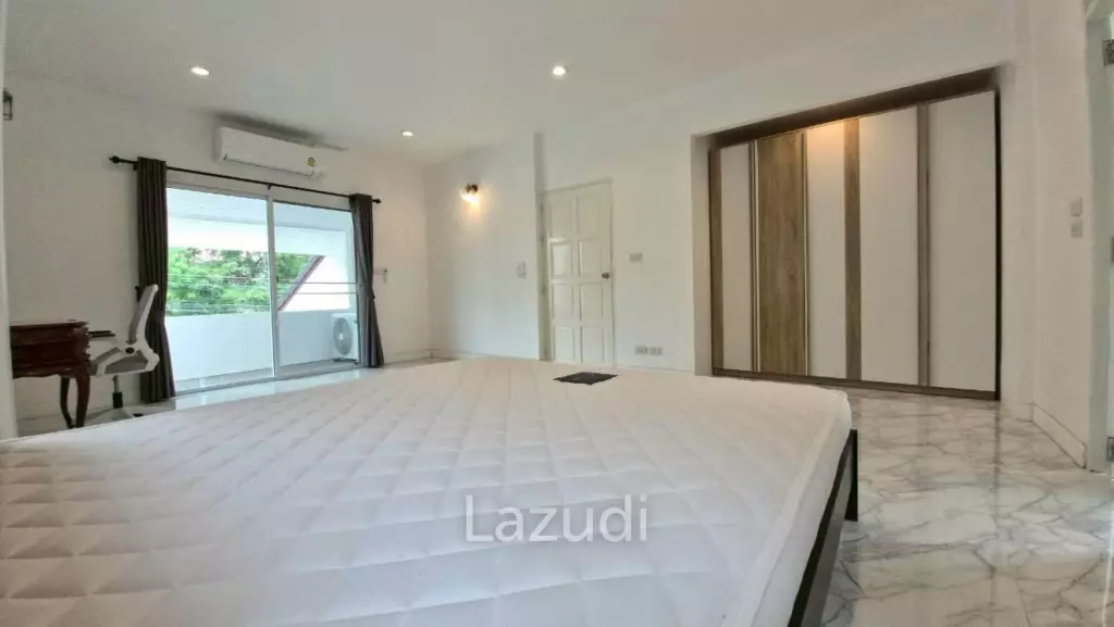 3 Bed 4 Bath 220 SQ.M. Jomtien Beach Paradise