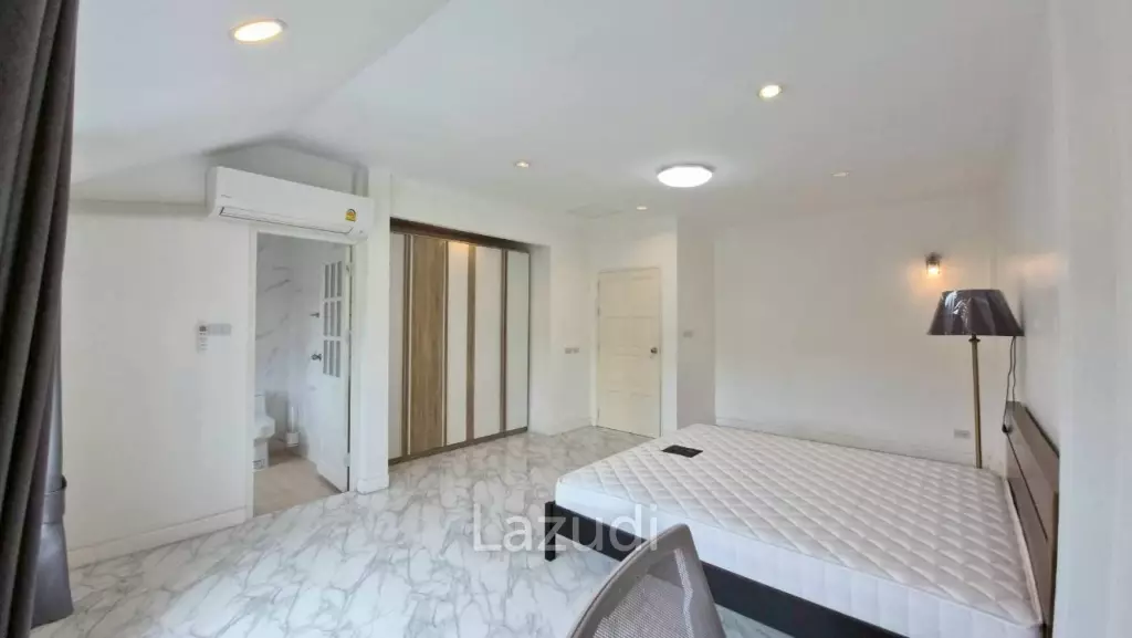 3 Bed 4 Bath 220 SQ.M. Jomtien Beach Paradise