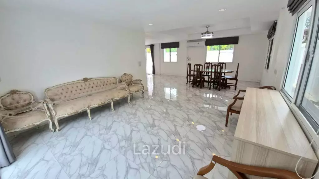 3 Bed 4 Bath 220 SQ.M. Jomtien Beach Paradise