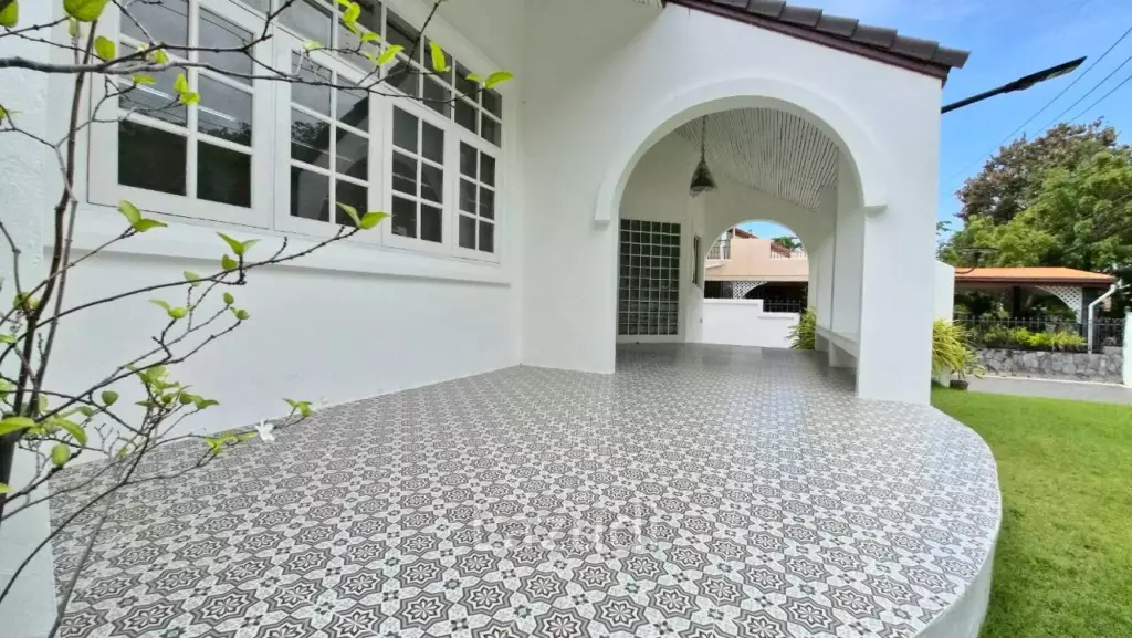 3 Bed 4 Bath 220 SQ.M. Jomtien Beach Paradise