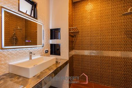 BRAND NEW MODERN SINGLE  VILLA  : 3 bed on soi Rai Land