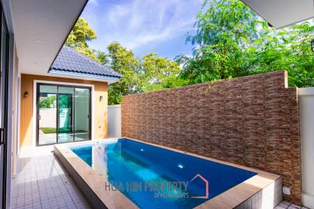 BRAND NEW MODERN SINGLE  VILLA  : 3 bed on soi Rai Land