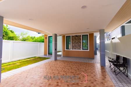 BRAND NEW MODERN SINGLE  VILLA  : 3 bed on soi Rai Land