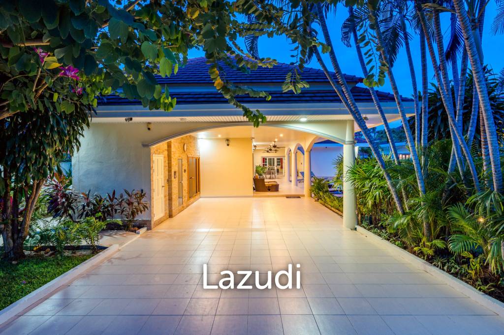 Pool villa with jacuzzi in Nong Khae Hua Hin