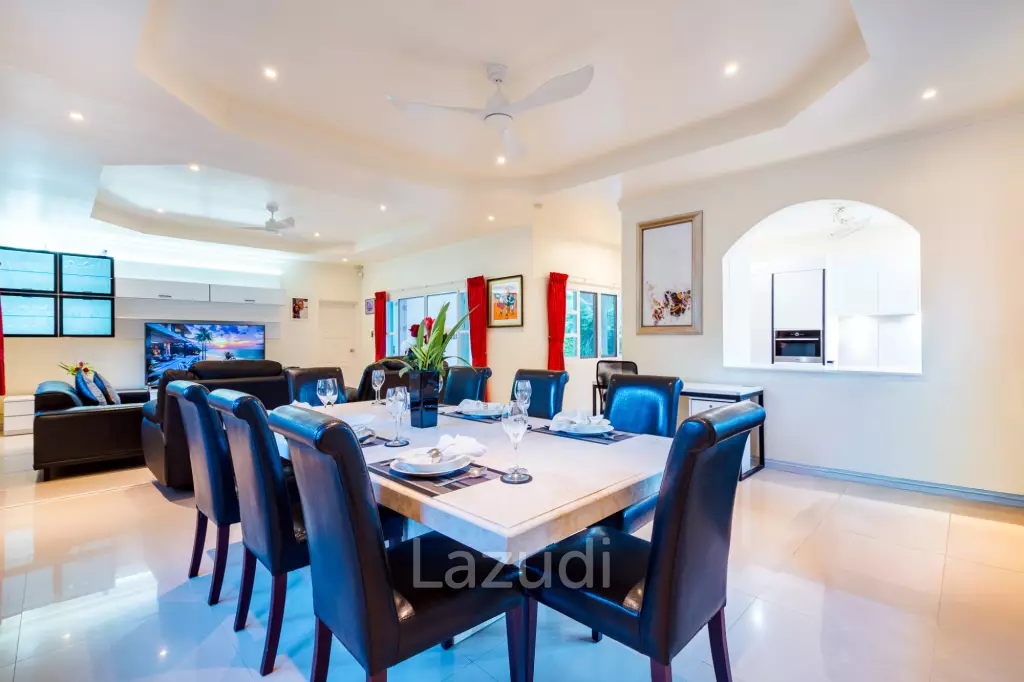 Pool villa with jacuzzi in Nong Khae Hua Hin