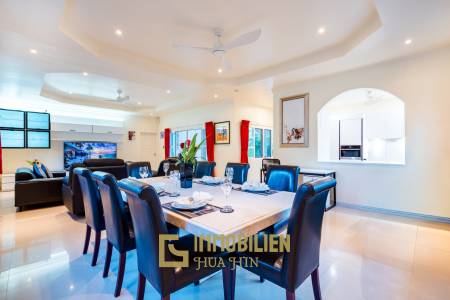 Luxusvilla mit Pool und Sauna in Hua Hin