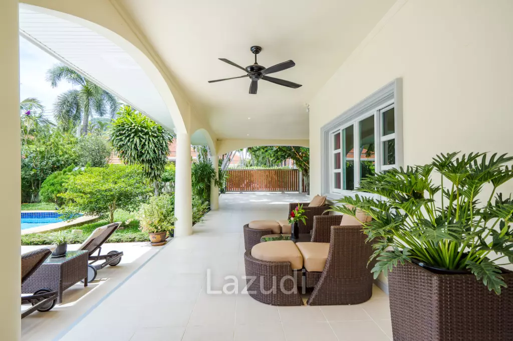Pool villa with jacuzzi in Nong Khae Hua Hin