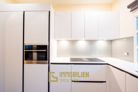 Luxusvilla mit Pool und Sauna in Hua Hin