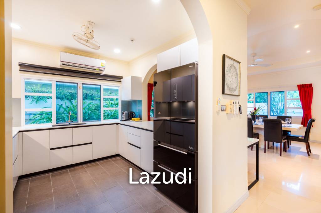 Pool villa with jacuzzi in Nong Khae Hua Hin