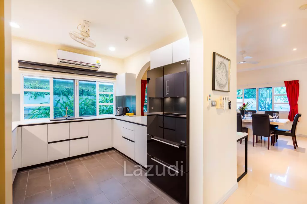 Pool villa with jacuzzi in Nong Khae Hua Hin