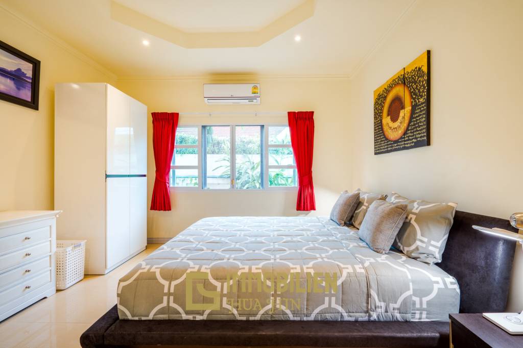 Luxusvilla mit Pool und Sauna in Hua Hin