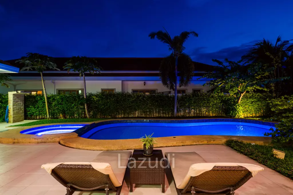Pool villa with jacuzzi in Nong Khae Hua Hin