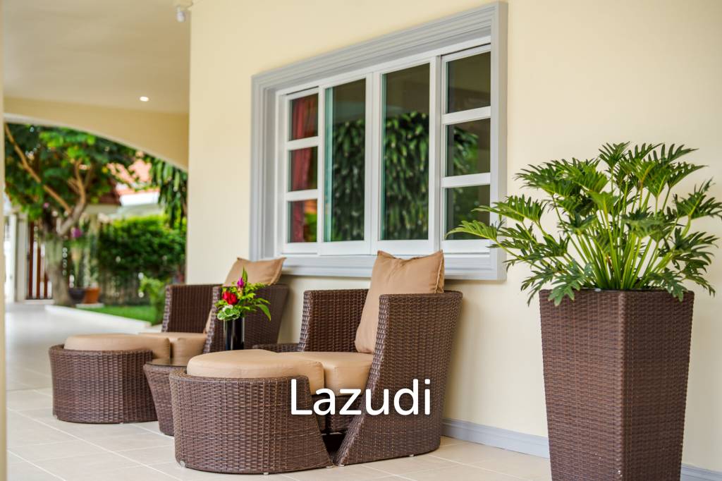 Pool villa with jacuzzi in Nong Khae Hua Hin